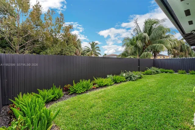 $815,000 | 15619 Southwest 14th Street, Miami, FL 33194