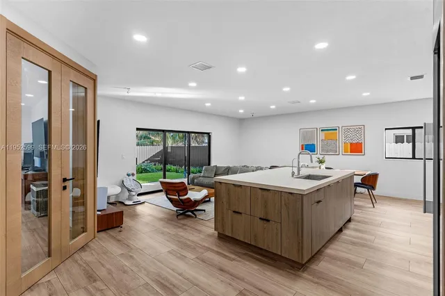 $815,000 | 15619 Southwest 14th Street, Miami, FL 33194