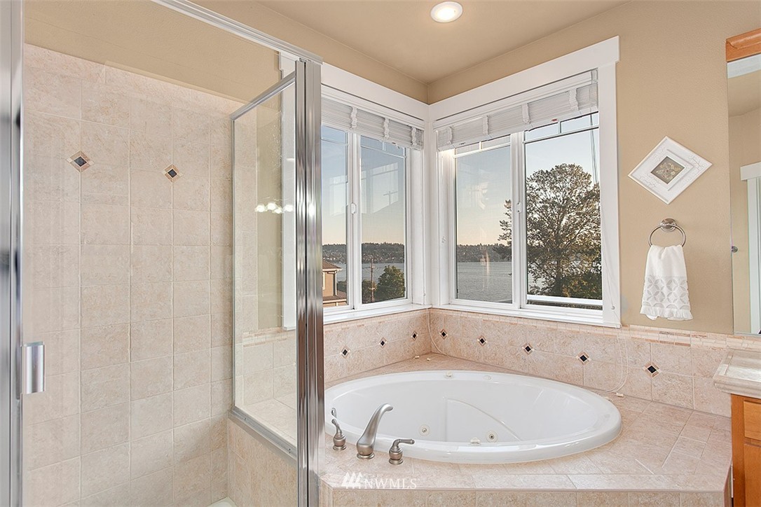 912 North 27th Place Renton, WA 98056 - Photo 12 of 23