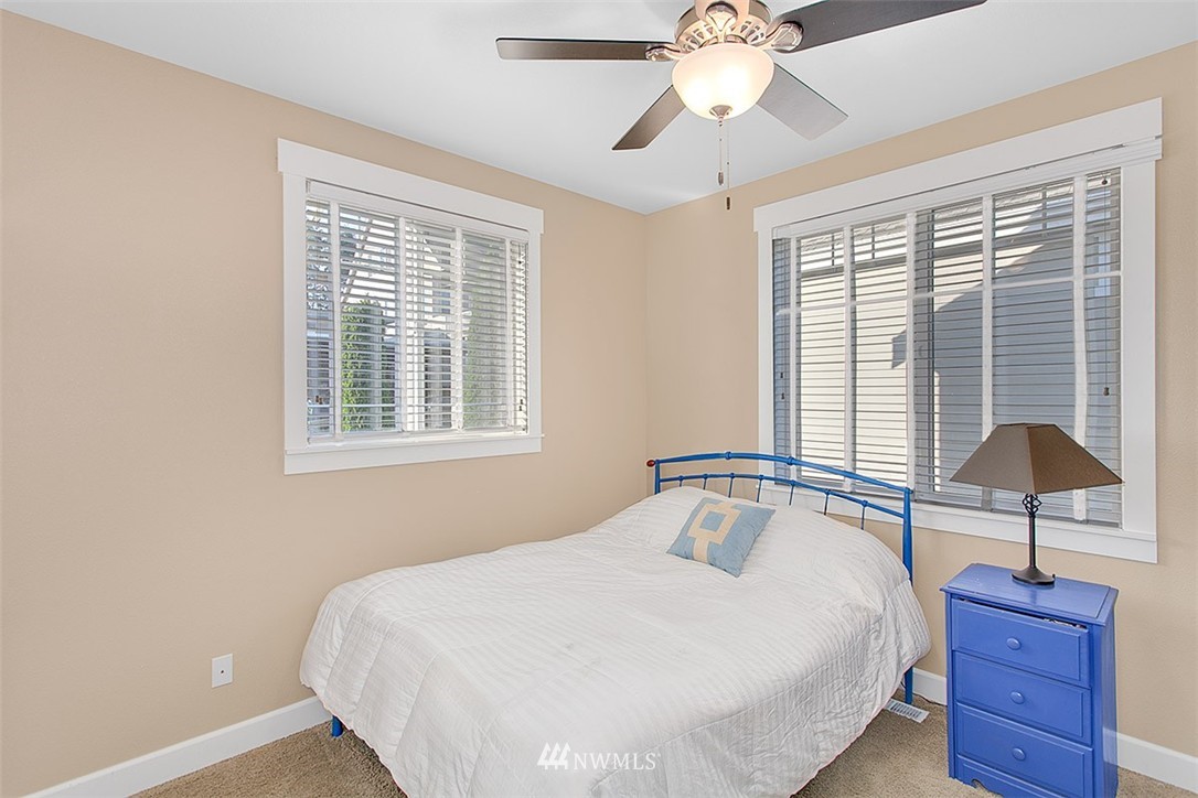 912 North 27th Place Renton, WA 98056 - Photo 15 of 23