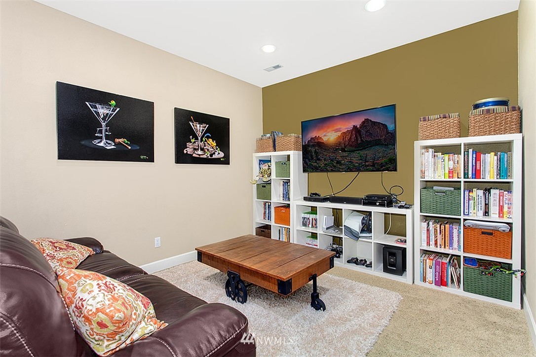 912 North 27th Place Renton, WA 98056 - Photo 17 of 23