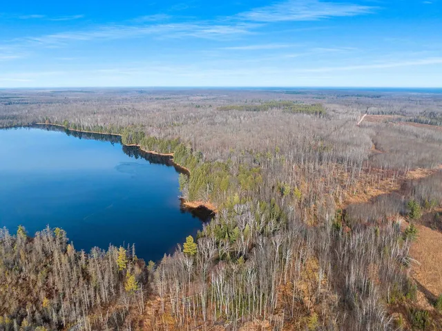 $949,900 | W8951 Pence Lake Road, Deerbrook, WI 54424