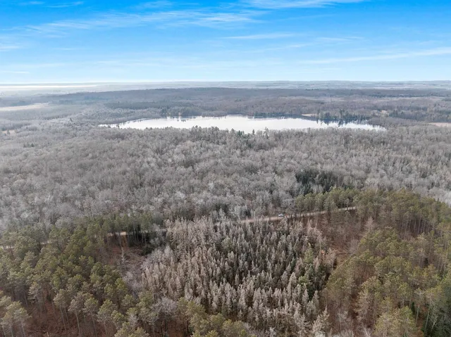 $949,900 | W8951 Pence Lake Road, Deerbrook, WI 54424