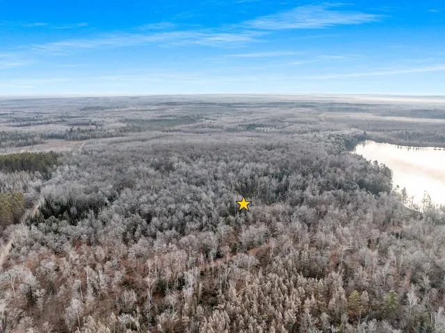 $949,900 | W8951 Pence Lake Road, Deerbrook, WI 54424