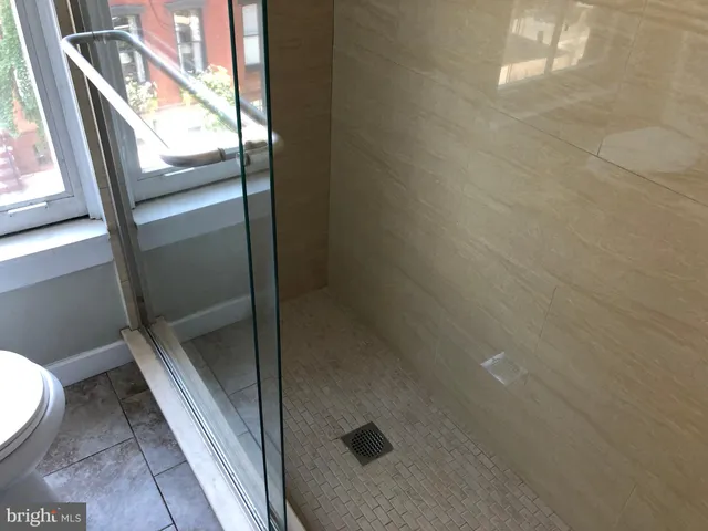 $900 | 338 South 16th Street, Unit 6, Philadelphia, PA 19102