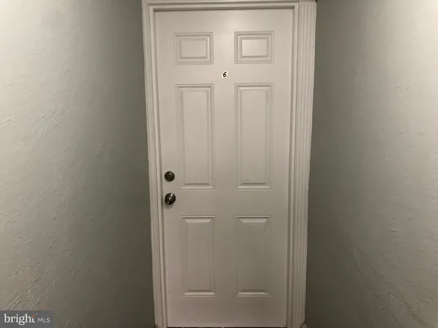 $900 | 338 South 16th Street, Unit 6, Philadelphia, PA 19102