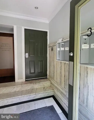 $900 | 338 South 16th Street, Unit 6, Philadelphia, PA 19102