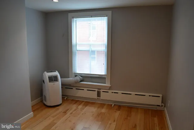 $900 | 338 South 16th Street, Unit 6, Philadelphia, PA 19102