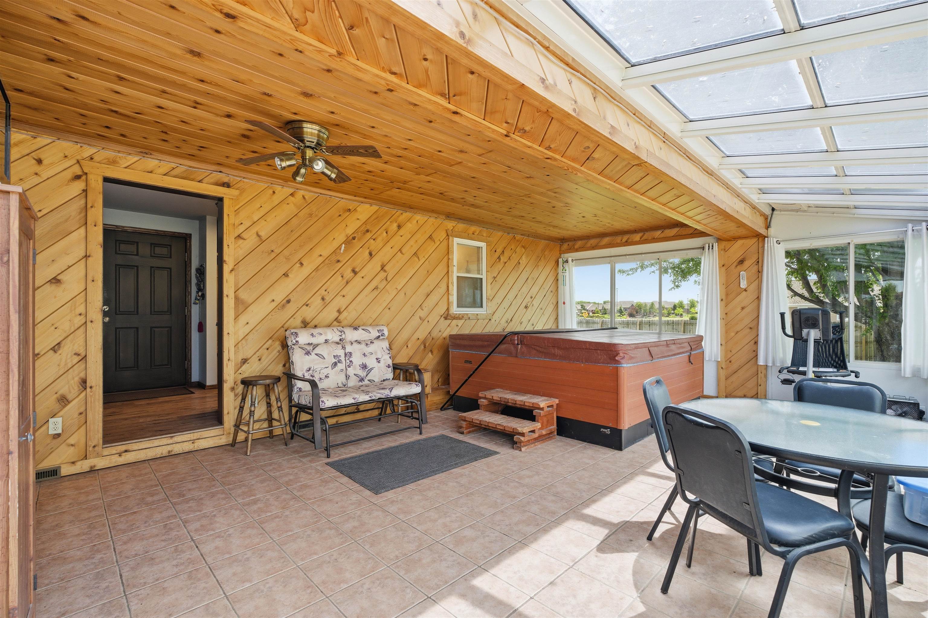 4941 North Overland Road Oneida, WI 54155 - Photo 12 of 67