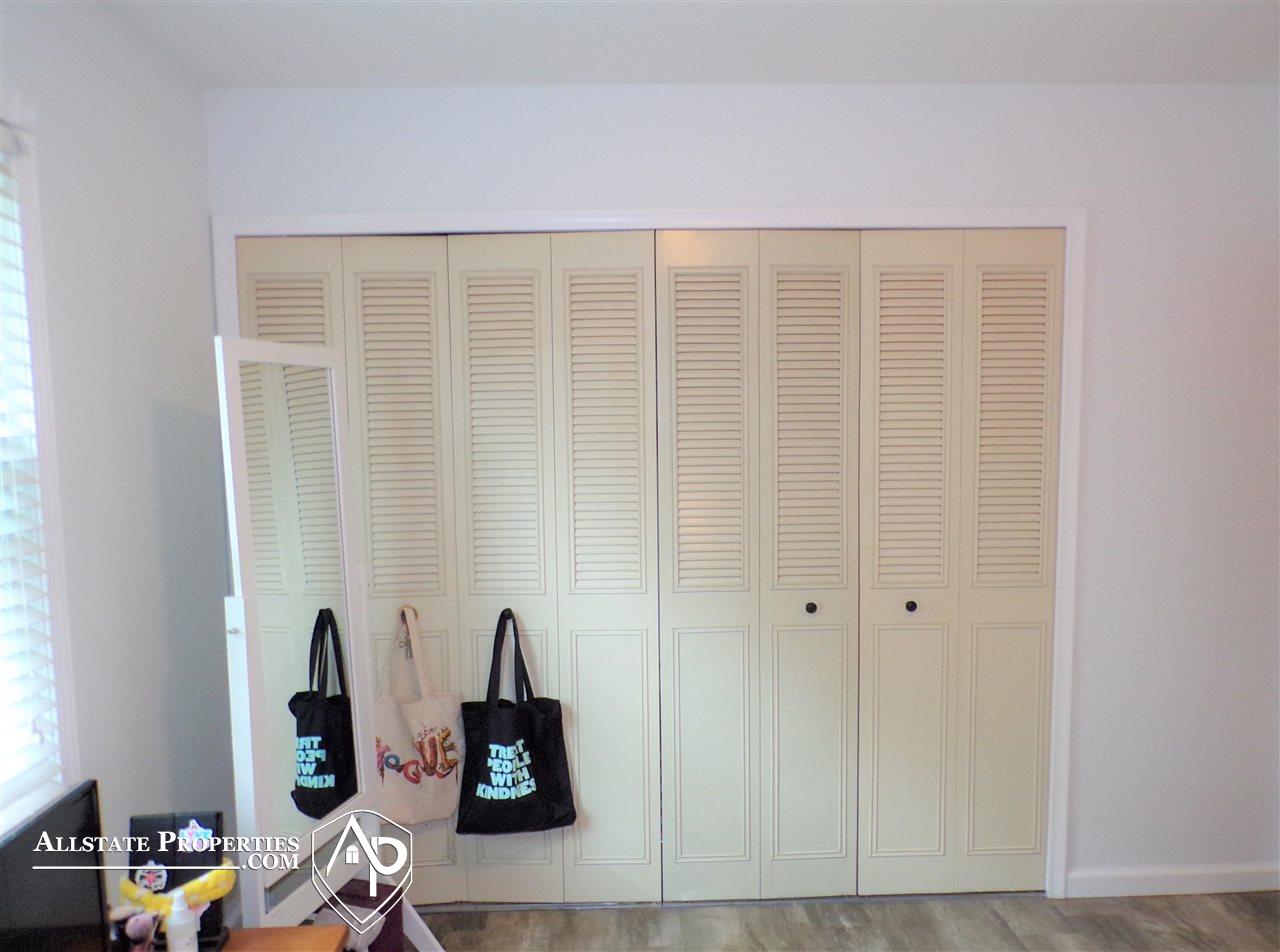 1175 West Reid Road Flint, MI 48507 - Photo 23 of 37