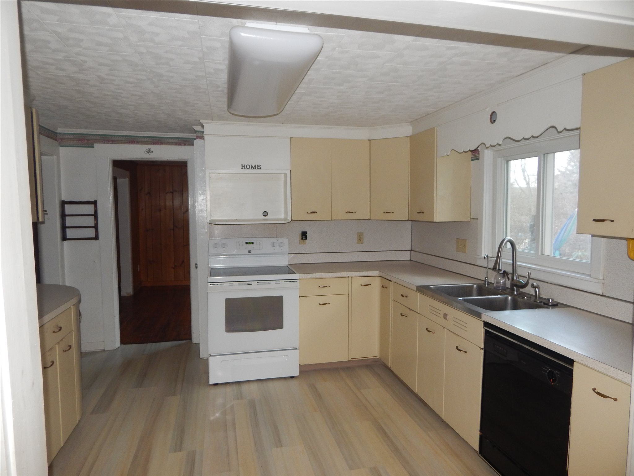 25 Sherwin Avenue Windsor, VT 05089 - Photo 23 of 32