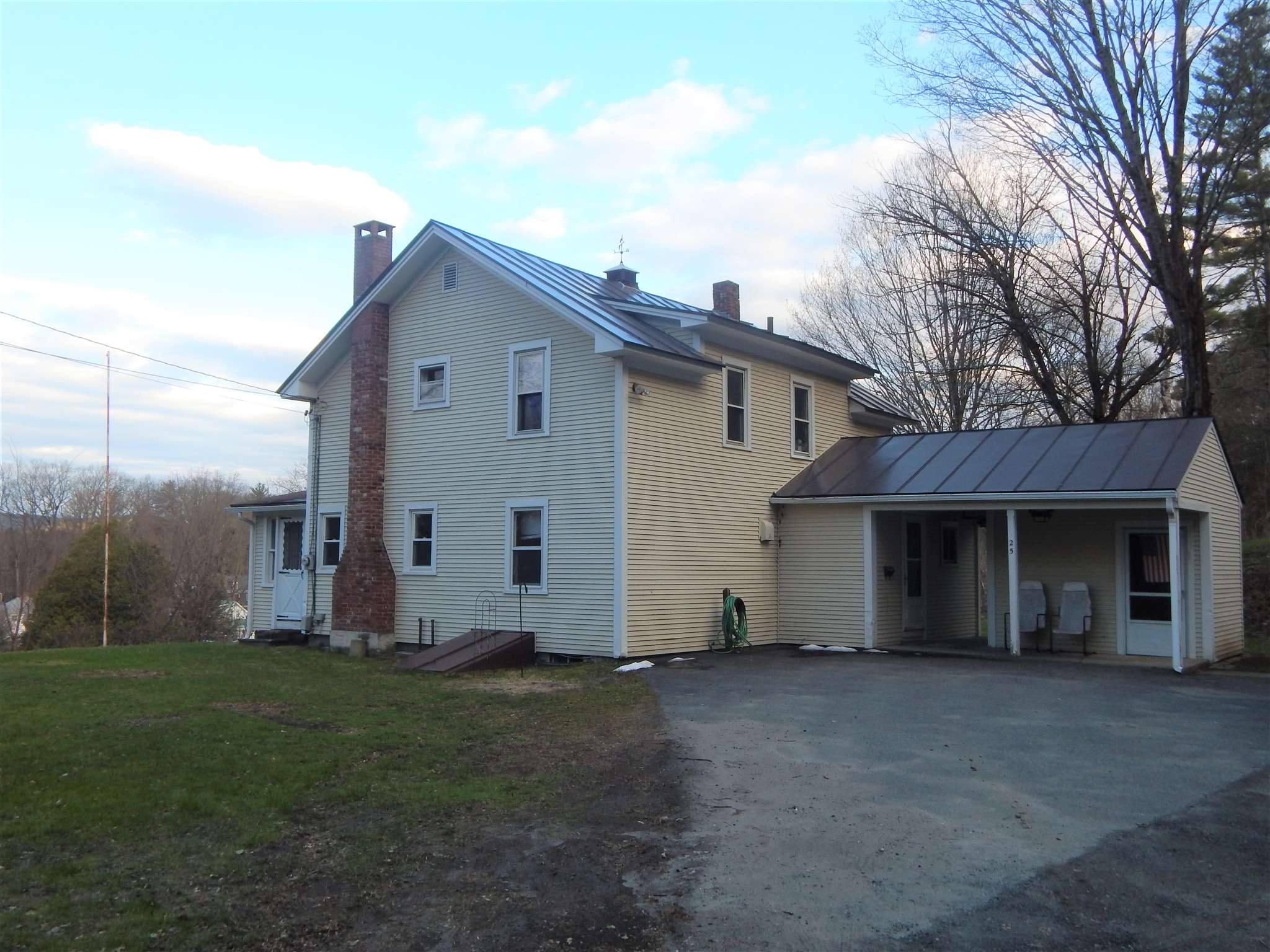 25 Sherwin Avenue Windsor, VT 05089 - Photo 5 of 32