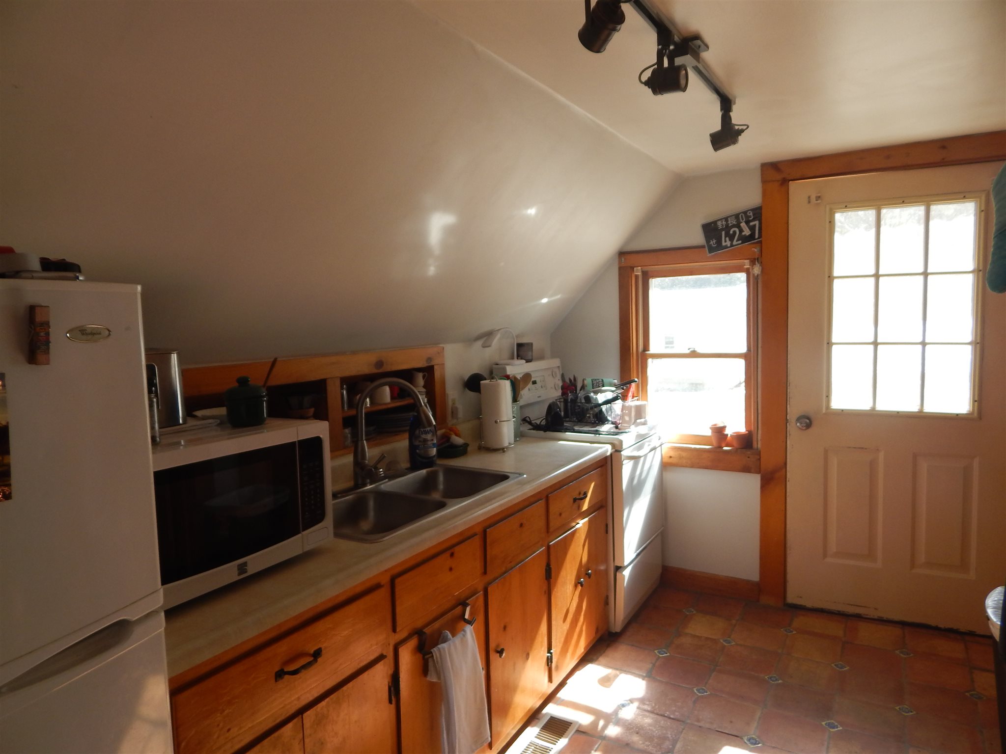 25 Sherwin Avenue Windsor, VT 05089 - Photo 10 of 32