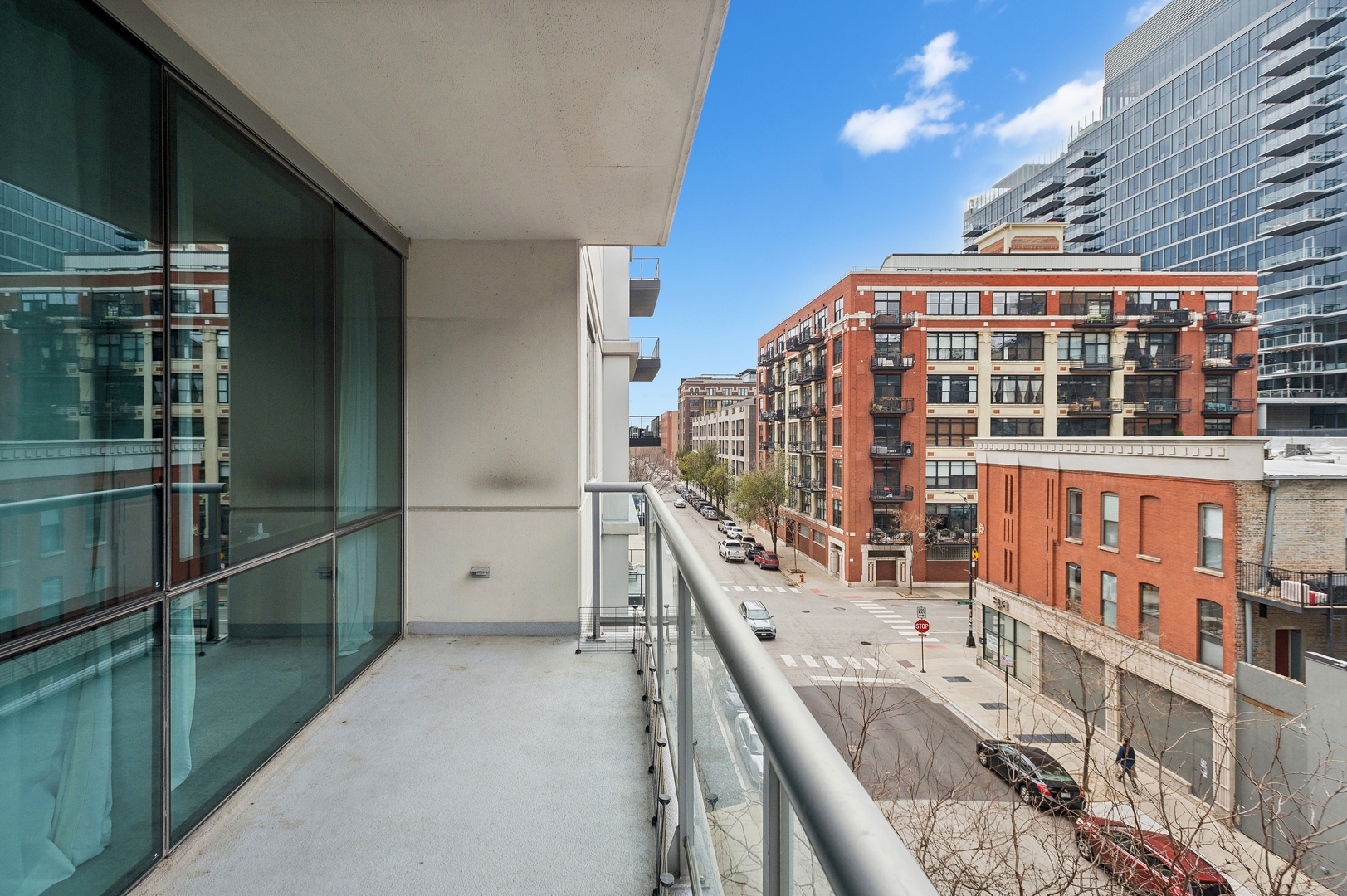125 South Green Street, Unit 409A Chicago, IL 60607 - Photo 15 of 18 a view of balcony with double vanity