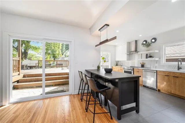 $675,000 | 1407 West 50 Street, Kansas City, MO 64112