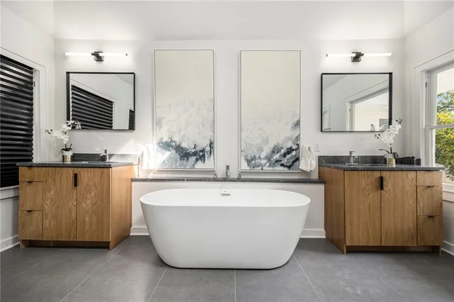 $675,000 | 1407 West 50 Street, Kansas City, MO 64112