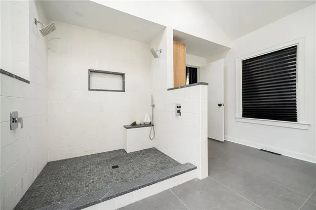 $675,000 | 1407 West 50 Street, Kansas City, MO 64112