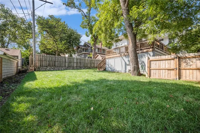 $675,000 | 1407 West 50 Street, Kansas City, MO 64112