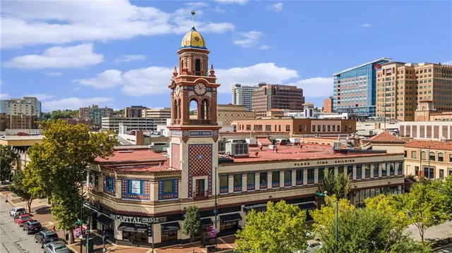 $675,000 | 1407 West 50 Street, Kansas City, MO 64112