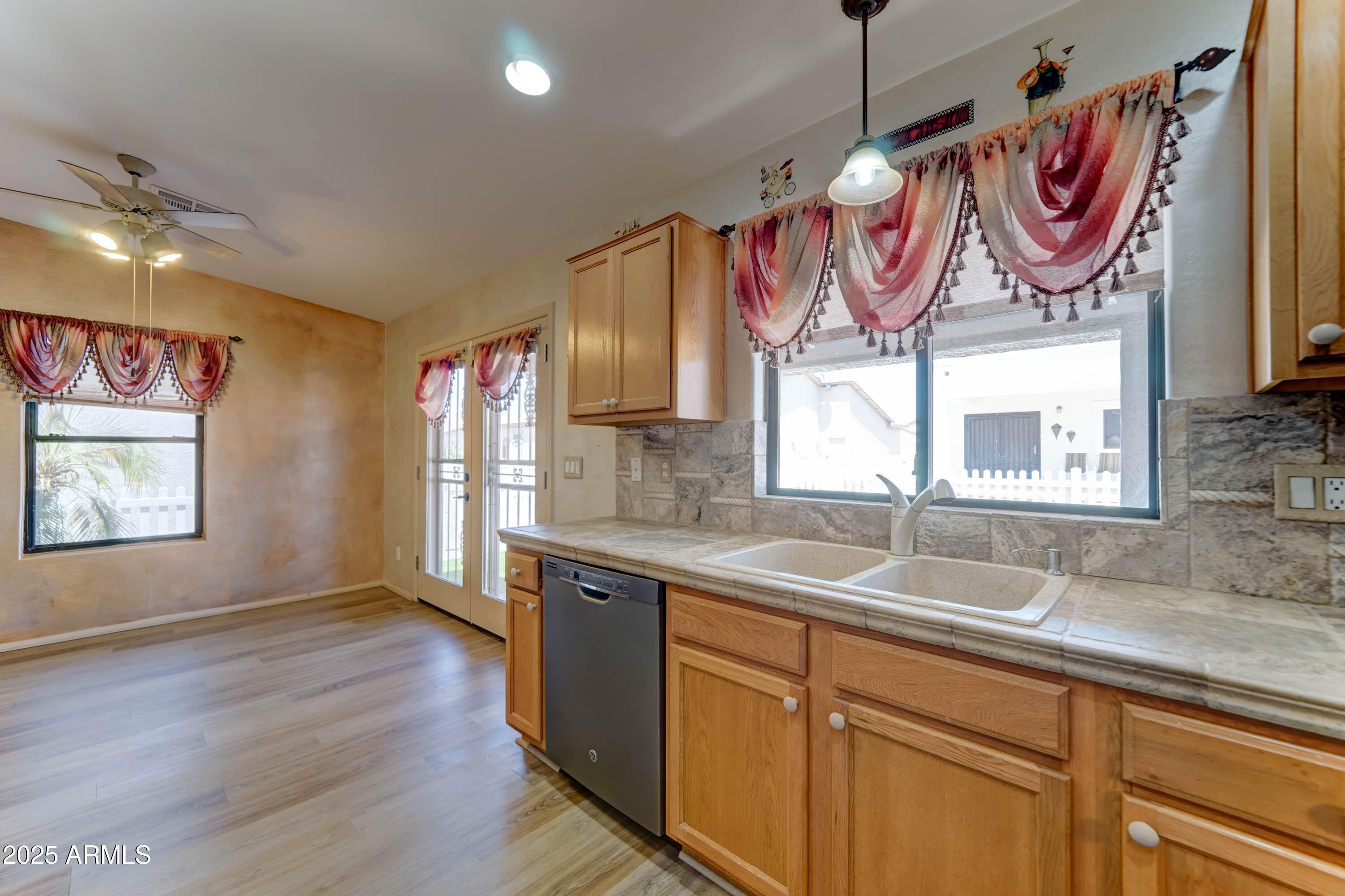 2101 South Meridian Road, Unit 255 Apache Junction, AZ 85120 - Photo 13 of 61 2101 S Meridian #255-6