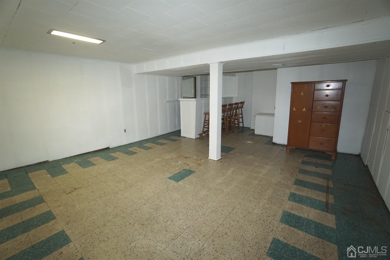32 Bramhall Road Colonia, NJ 07067 - Photo 17 of 19 Gallery Image 17