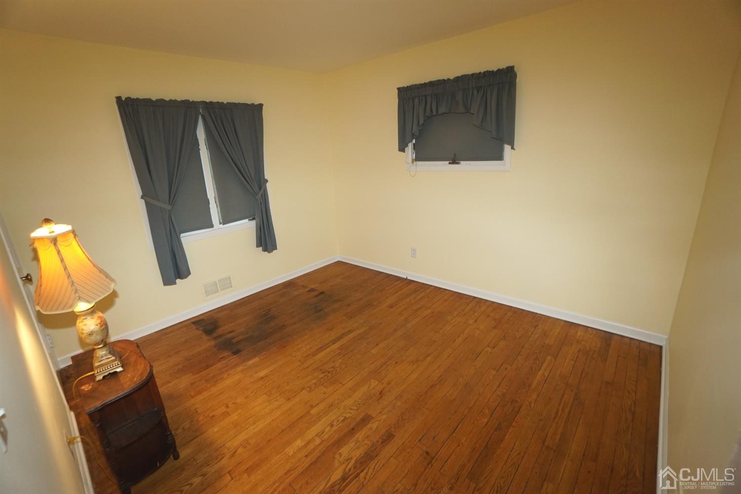 32 Bramhall Road Colonia, NJ 07067 - Photo 10 of 19 Gallery Image 10