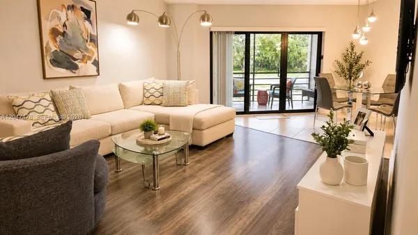 $215,000 | 6655 West Broward Boulevard, Unit 206, Plantation, FL 33317