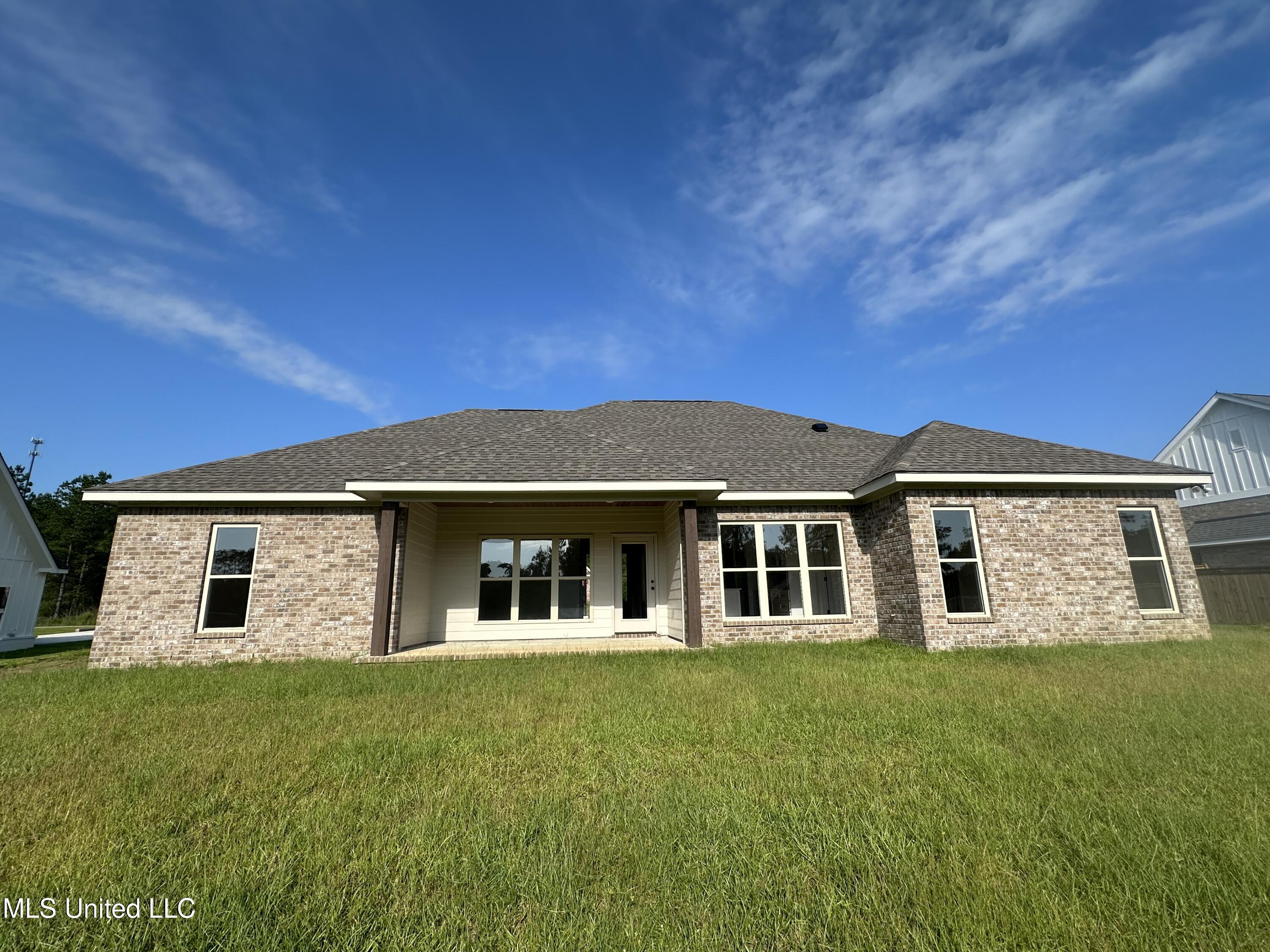 24 Pipestone Sumrall, MS 39482 - Photo 18 of 18 IMG_1613