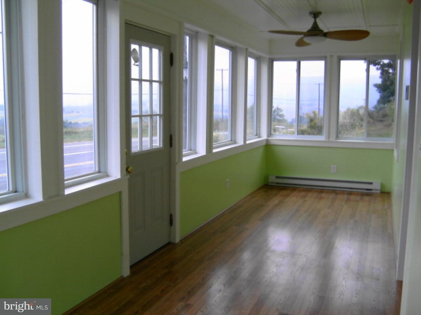 2292 Sunbury Road Ashland, PA 17921 - Photo 14 of 14 Sun Room