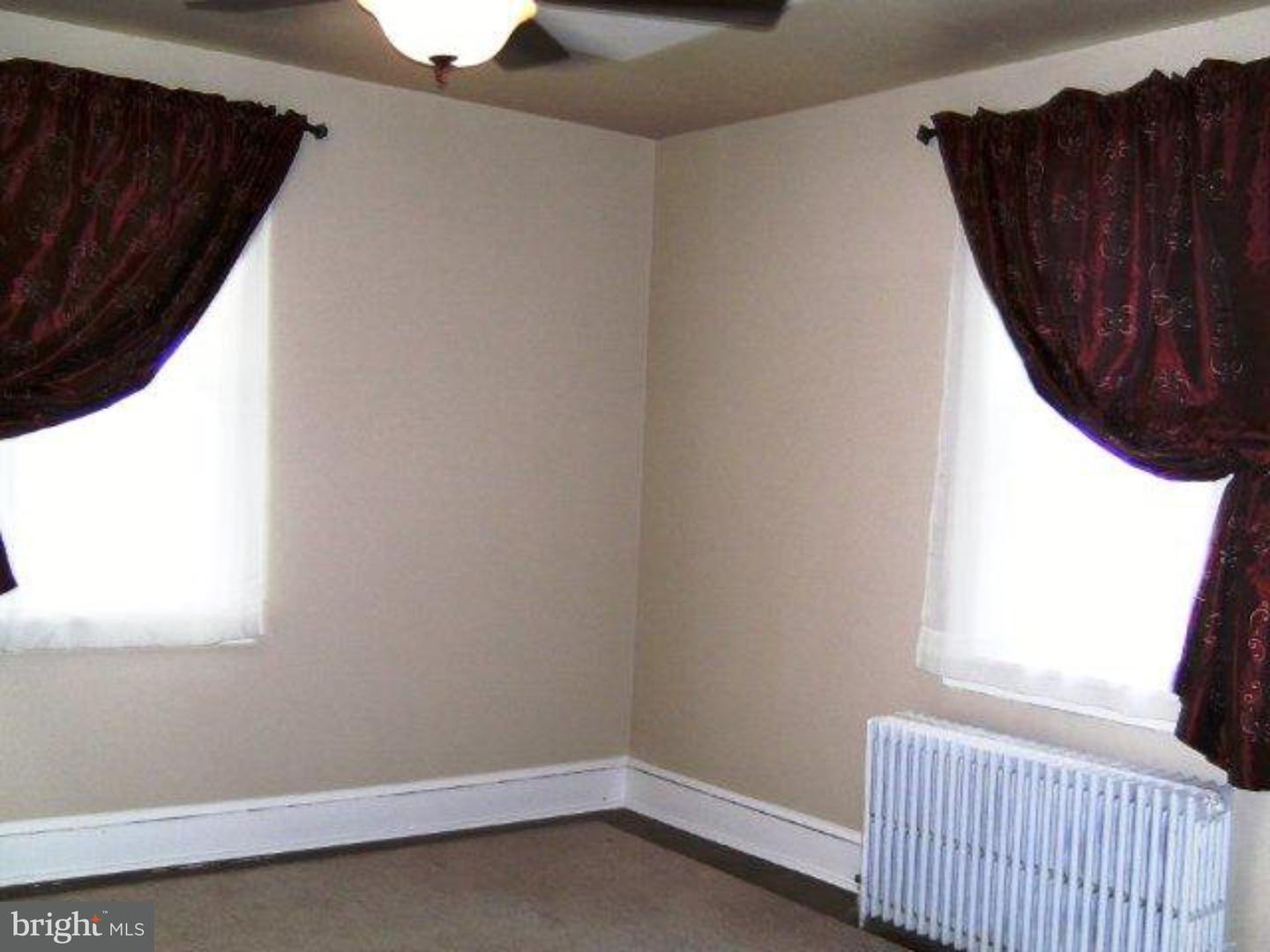 2292 Sunbury Road Ashland, PA 17921 - Photo 7 of 14 Living Room