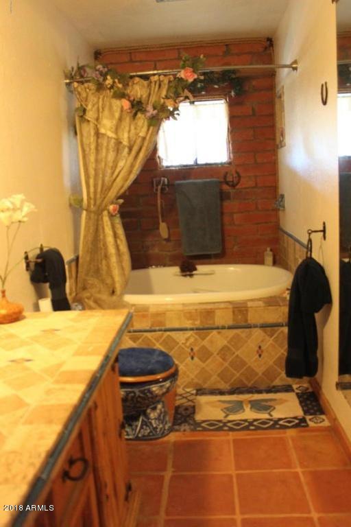 5724 East Saguaro Road Cave Creek, AZ 85331 - Photo 12 of 45 Main Bath