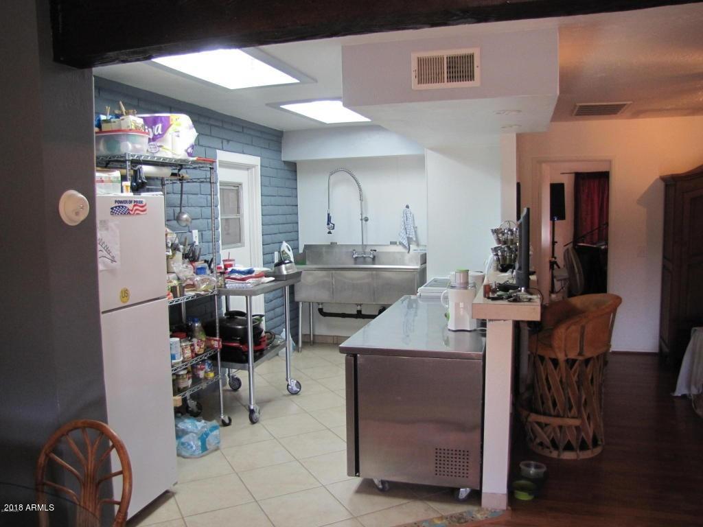 5724 East Saguaro Road Cave Creek, AZ 85331 - Photo 28 of 45 Guest House Kitchen