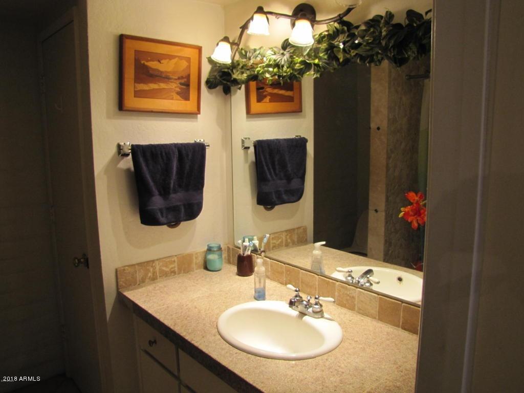 5724 East Saguaro Road Cave Creek, AZ 85331 - Photo 32 of 45 Guest House Bath