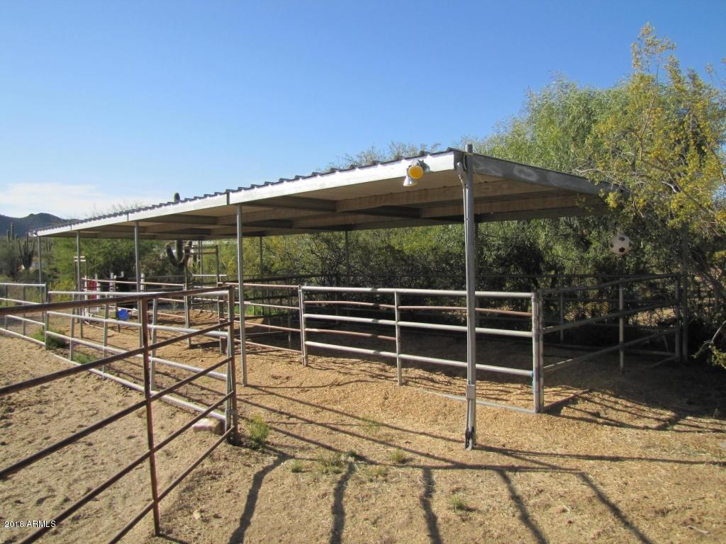 5724 East Saguaro Road Cave Creek, AZ 85331 - Photo 40 of 45 Stalls