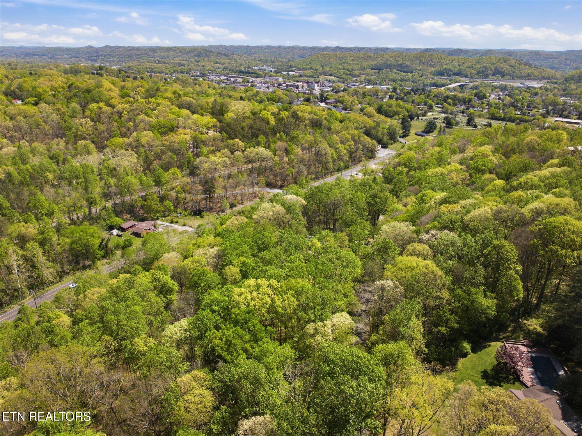 Skyline Drive Clinton, TN 37716 - Photo 12 of 16 Skyline Dr