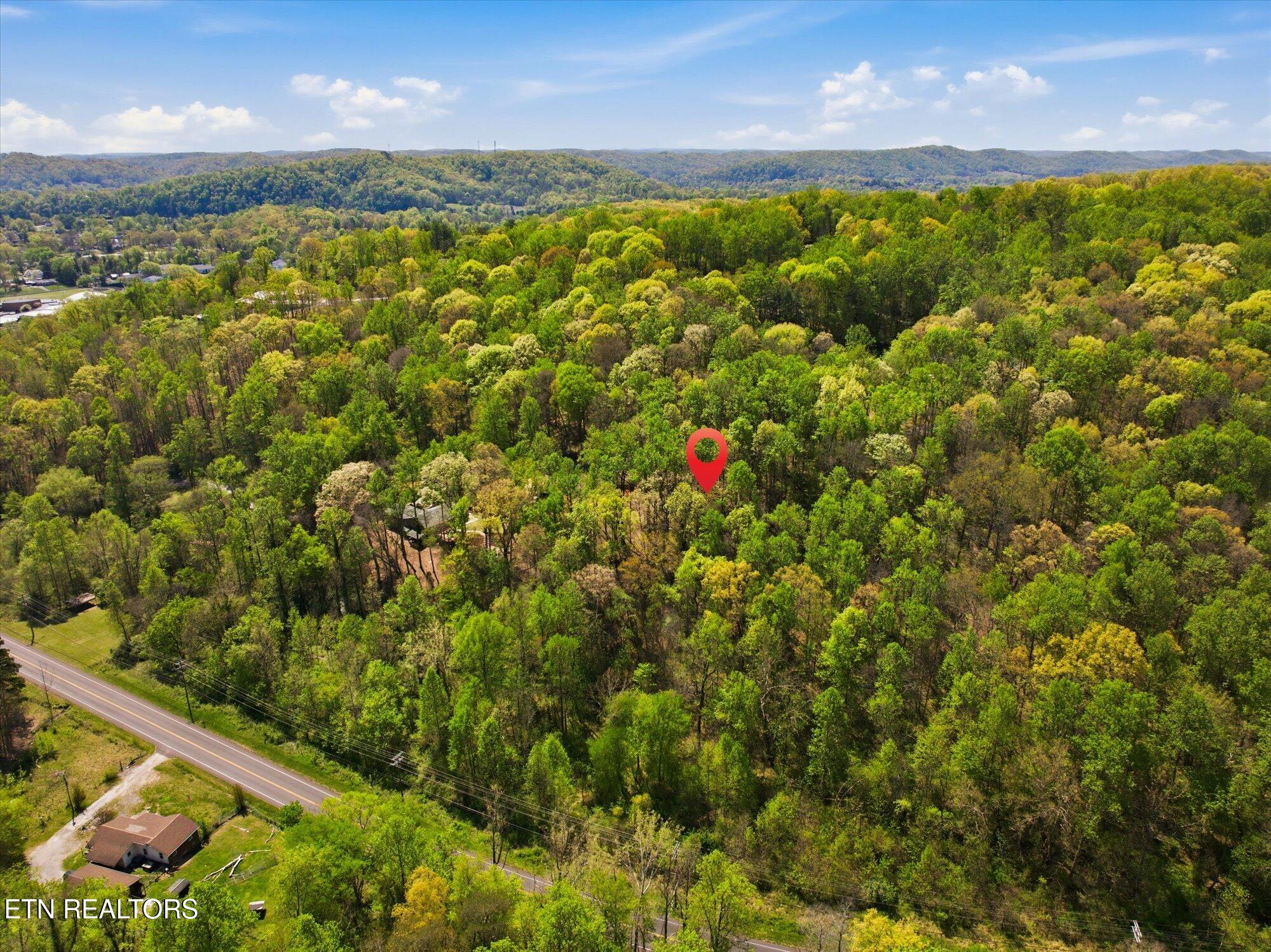 Skyline Drive Clinton, TN 37716 - Photo 5 of 16 Skyline Dr.