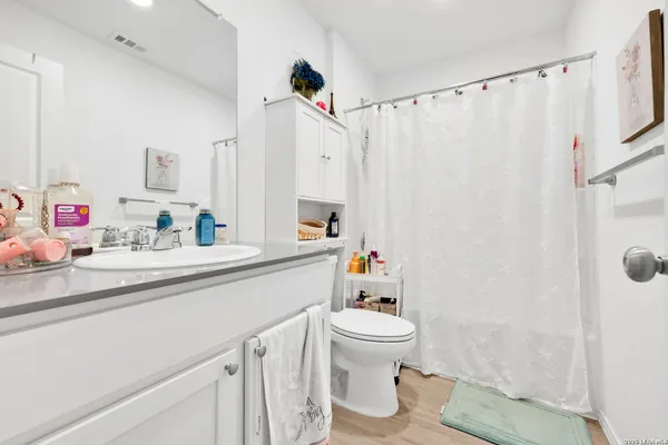 $1,950 | 5258 Monarch Bend, San Antonio, TX 78253