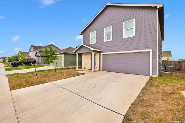 $1,950 | 5258 Monarch Bend, San Antonio, TX 78253
