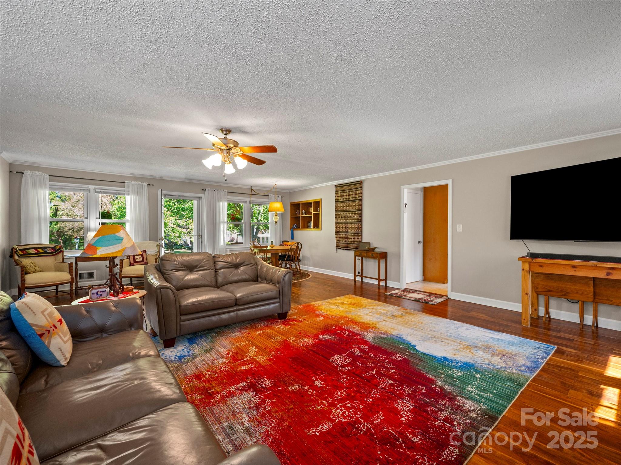 301 Spring Valley Road Inman, SC 29349 - Photo 12 of 48