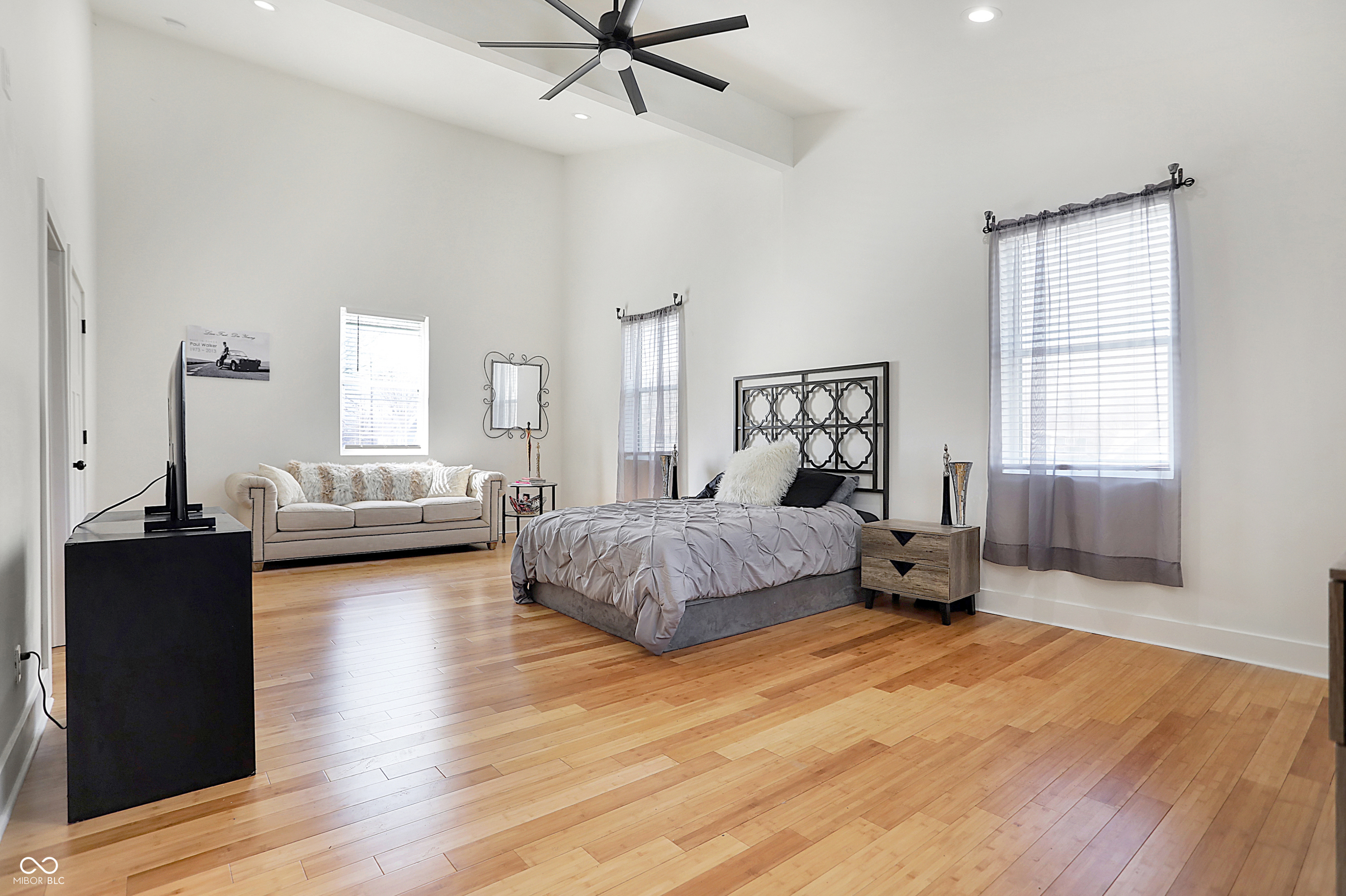 1209 North Rural Street Indianapolis, IN 46201 - Photo 8 of 34