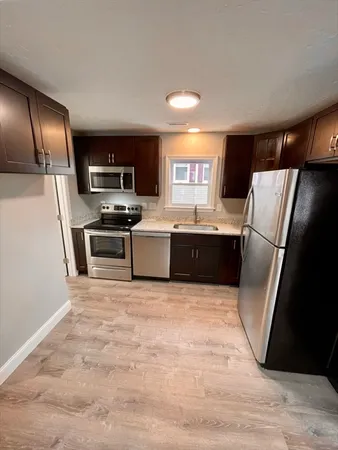 $2,300 | 58 Houghton Street, Unit 2, Worcester, MA 01604