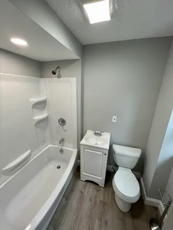 $2,300 | 58 Houghton Street, Unit 2, Worcester, MA 01604