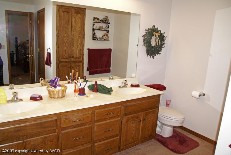 6808 Old Kent Road Amarillo, TX 79109 - Photo 11 of 24 Master Bath 1
