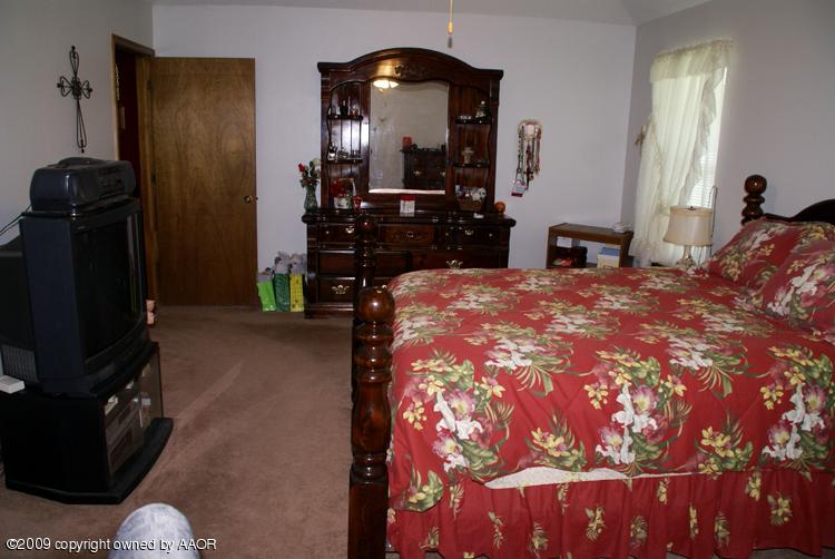 6808 Old Kent Road Amarillo, TX 79109 - Photo 7 of 24 Master1