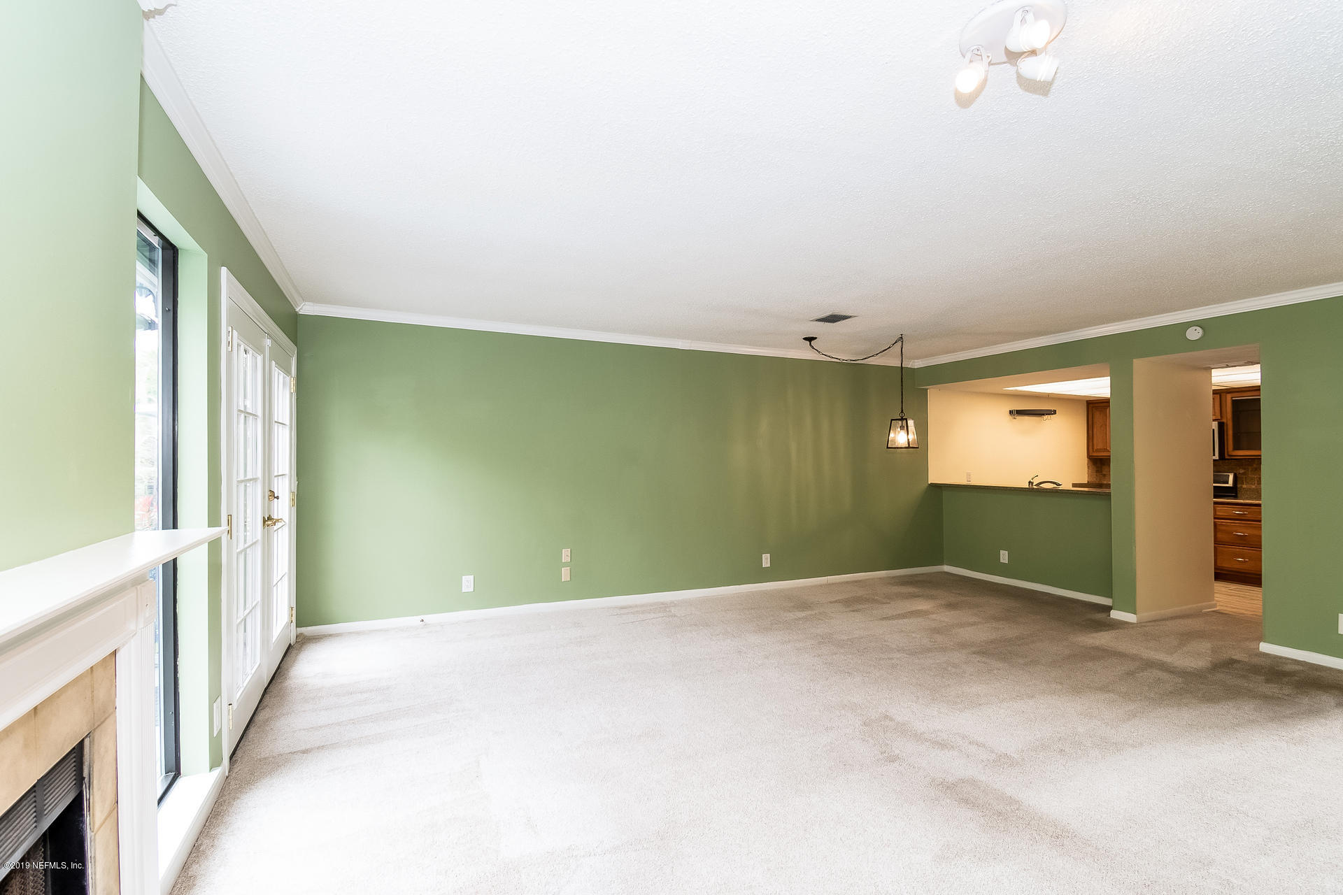 5478 Stanford Road Jacksonville, FL 32207 - Photo 11 of 26 a view of entryway