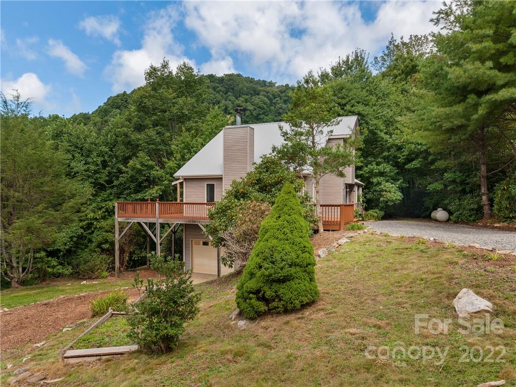 14 Hidden Road Clyde, NC 28721 - Photo 3 of 28