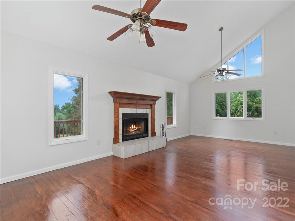 14 Hidden Road Clyde, NC 28721 - Photo 4 of 28