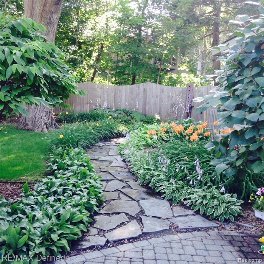 79 North Holcomb Road Clarkston, MI 48346 - Photo 40 of 56 Picture19.jpg