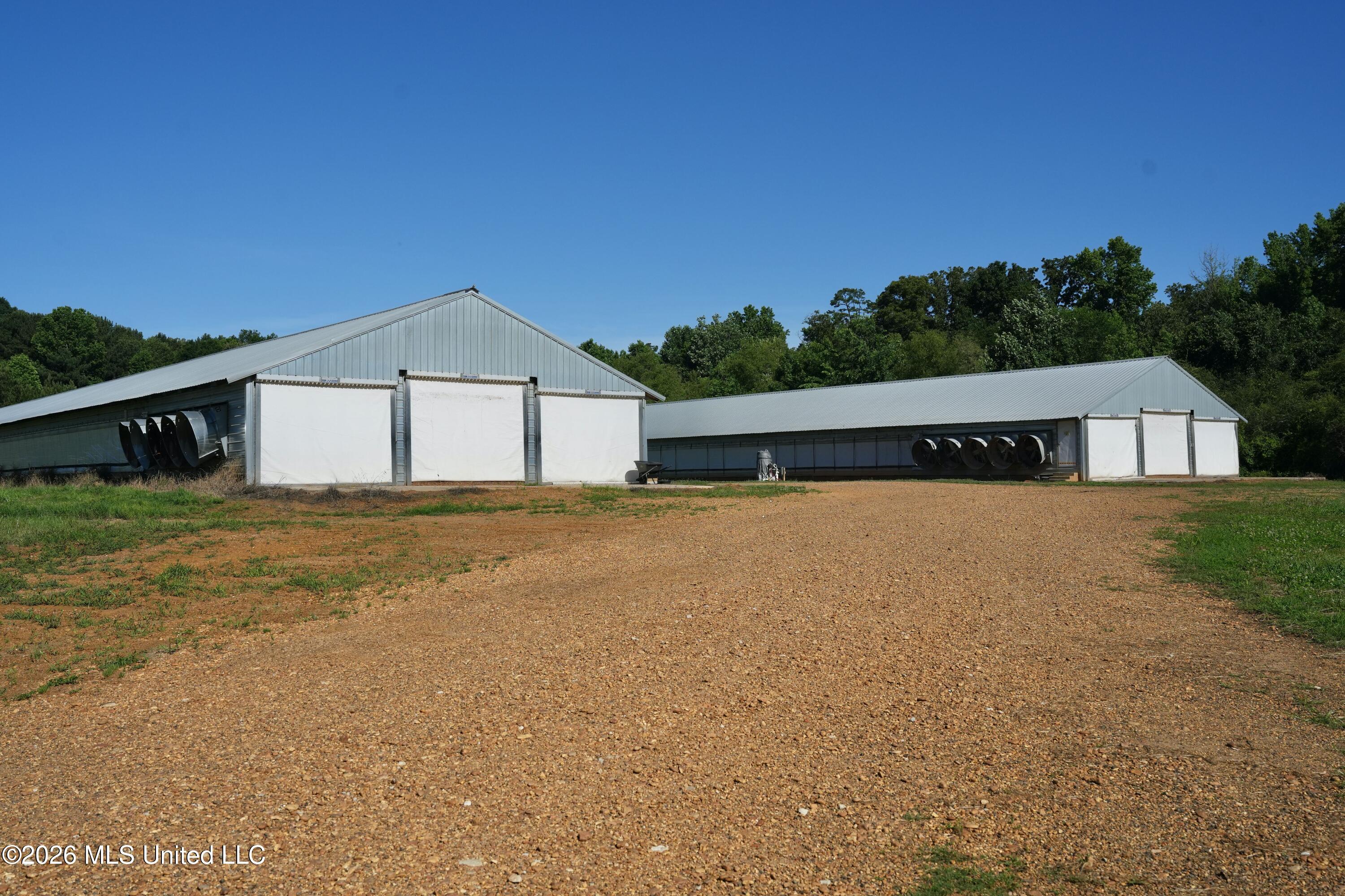 10671 Ms-427 Carthage, MS 39051 - Photo 7 of 44 DSC02937