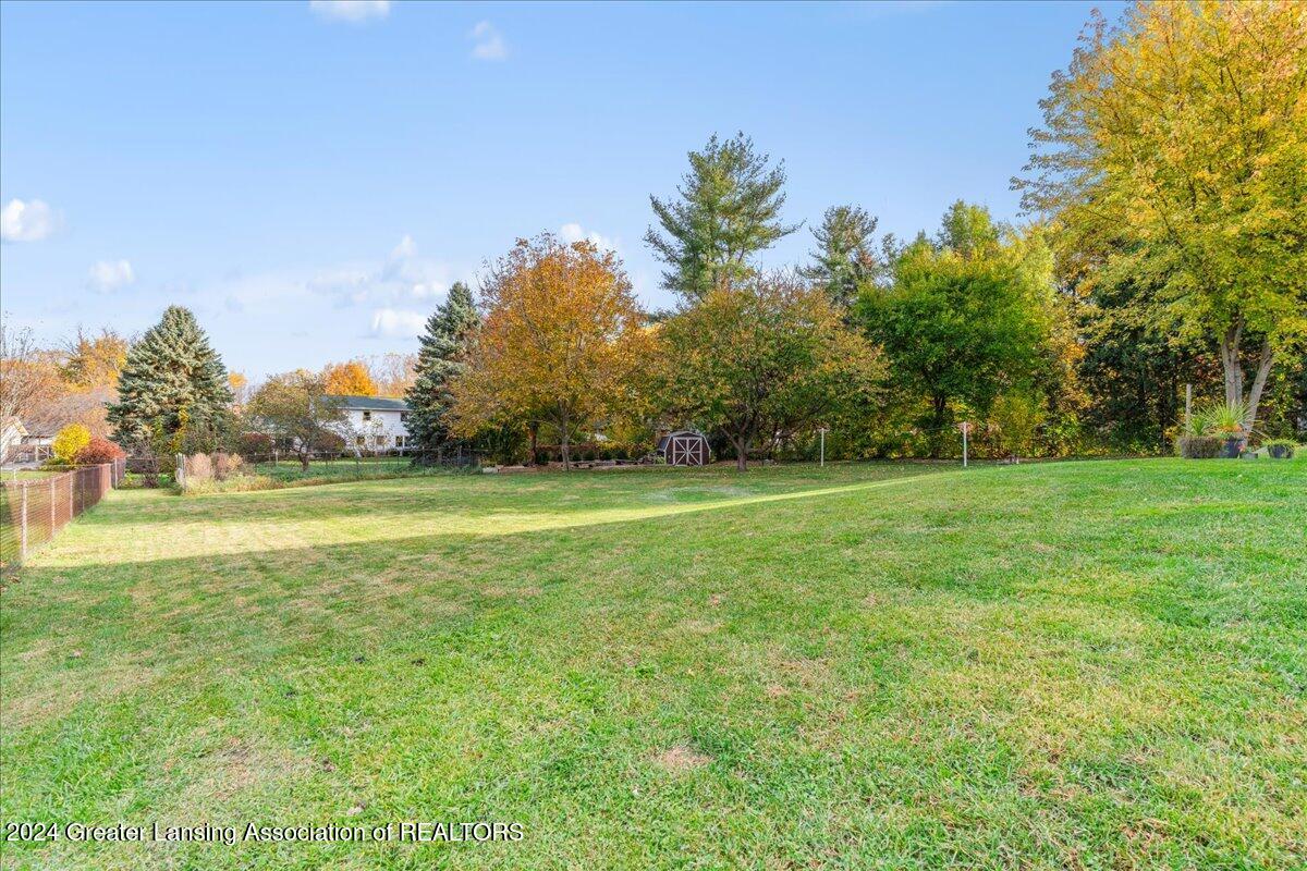 1409 Boichot Road Lansing, MI 48906 - Photo 32 of 43 27-Media Jett - 12